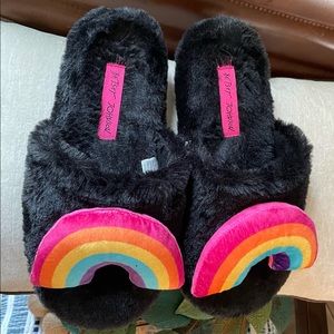Betsy Johnson Rainbow Plush Slippers Size Large